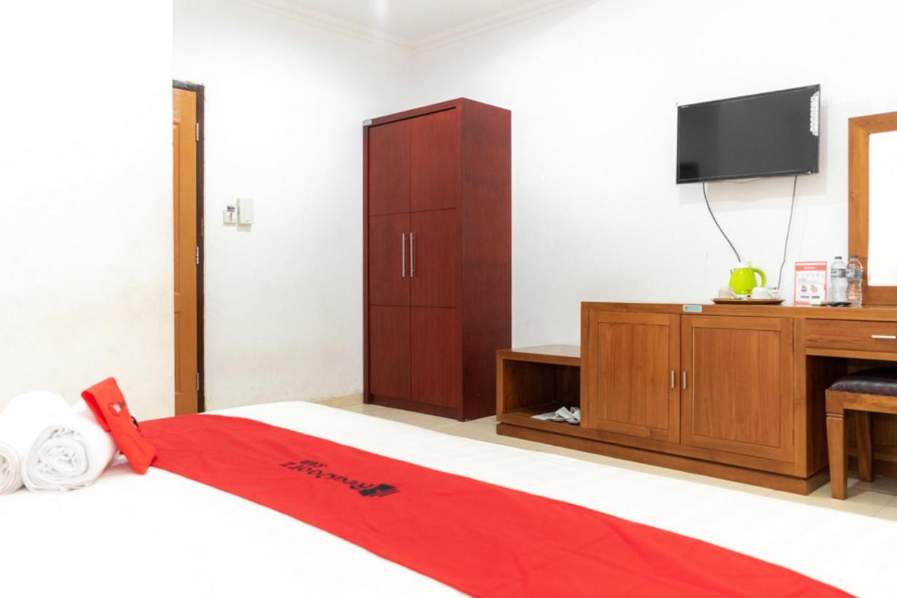 Reddoorz Plus Syariah Near Java Supermall Semarang 2 Exterior photo